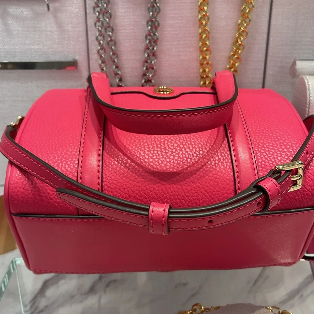 Michael Kors Travel Small Duffle Leather Crossbody Satchel Electric Pink
NWT - Picture 8 of 16